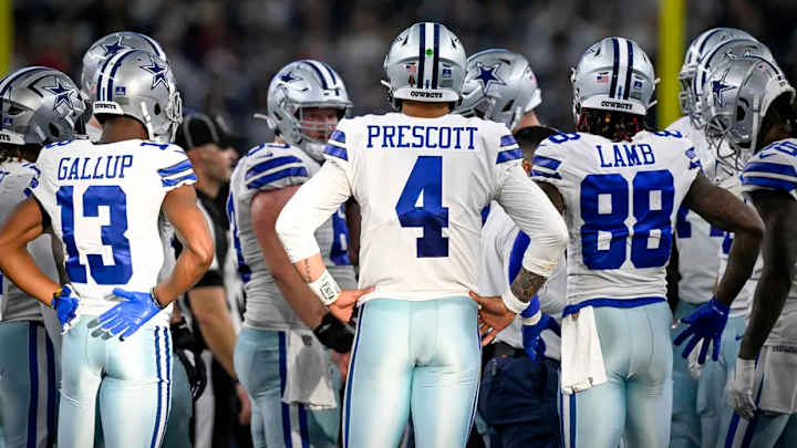 Cowboys Coach Reveals 'Special' Locker Room Autographed Ball Gestures: 'It's a Brotherhood!'