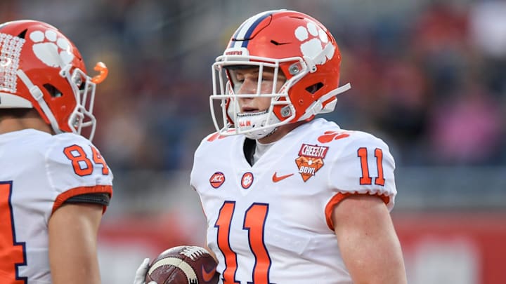 Virginia Lands Commitment From Clemson TE Transfer Sage Ennis