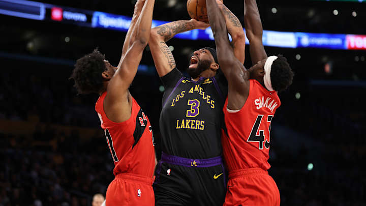 Lakers News: After Season-High Scoring Game, Anthony Davis Again Deflects Credit For W