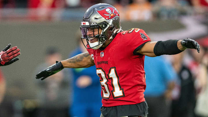 Buccaneers' Antoine Winfield Jr. Named NFC's Defensive Player of the Week Buccaneers' Antoine Winfield Jr. Named NFC's Defensive Player of the Week