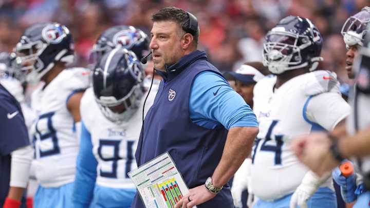 Mike Vrabel to Washington? Why 'Sure Thing' Would Be Commanders Best Coach Hire
