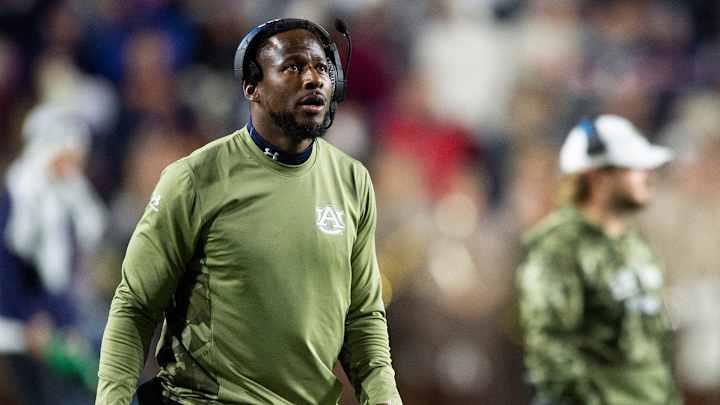 Cadillac Williams Resigns From Auburn Football Coaching Staff