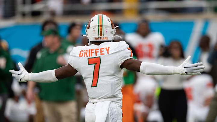 Tevin Griffey, Son of Seattle Mariners Legend Ken Griffey Jr., Transfers to Boise State Football Tevin Griffey, Son of Seattle Mariners Legend Ken Griffey Jr., Transfers to Boise State Football