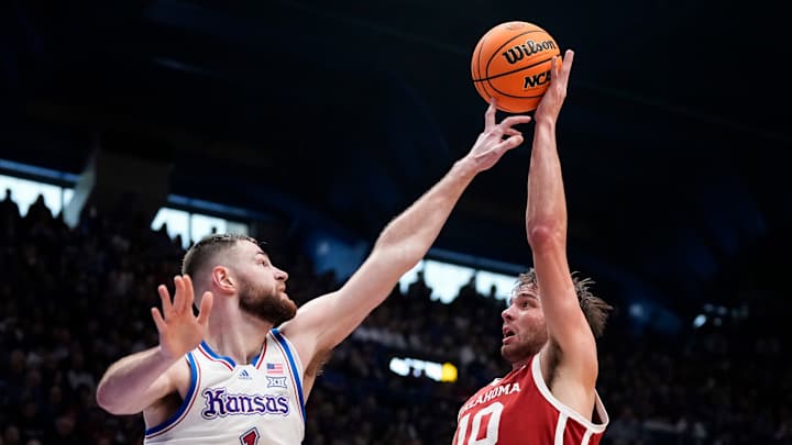 Hawking Points: Kansas Bounces Back With Impressive Win Over OU