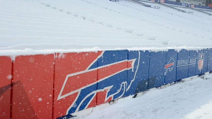 Steelers-Bills Wild-Card Playoff Game Postponed Until Monday