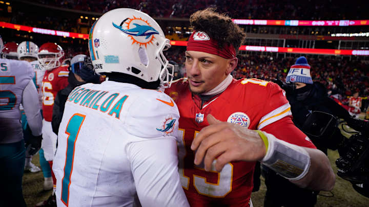 Mics Caught Patrick Mahomes Sharing Classy Moment With Tua Tagovailoa After Chiefs Beat Dolphins