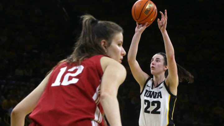 No. 14 Indiana Women Routed At No. 3 Iowa; Caitlin Clark Goes Off For 30 No. 14 Indiana Women Routed At No. 3 Iowa; Caitlin Clark Goes Off For 30
