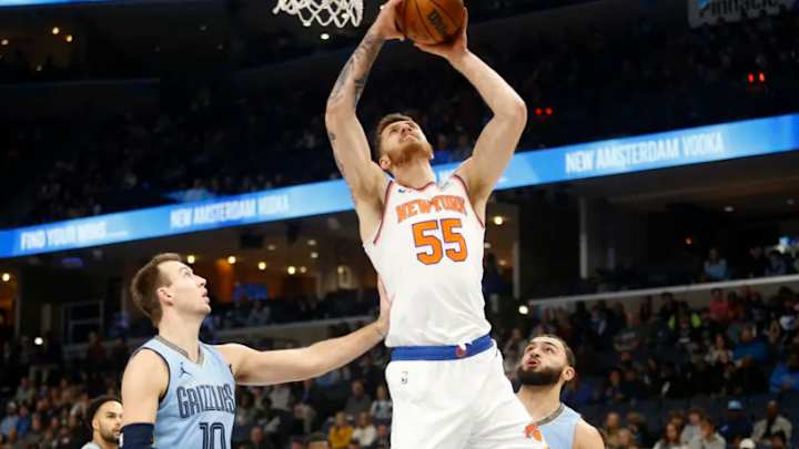 Brunson-Less Knicks Rebound, Tame Grizzlies in Memphis Brunson-Less Knicks Rebound, Tame Grizzlies in Memphis