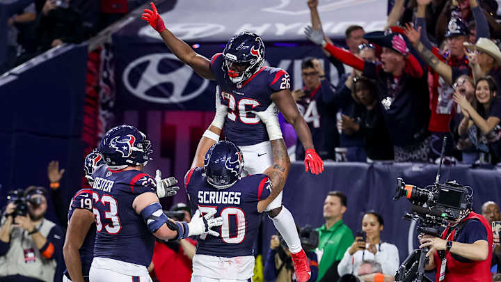 Houston Texans Crush Dallas Cowboys With Beautifully Simple Two-Word Tweet After Packers’ Win