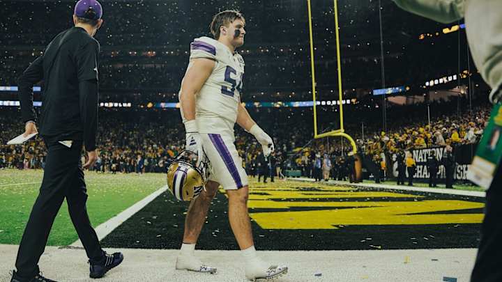 Fowler 1 of 6 Huskies Who Have Had 4 UW Head Coaches