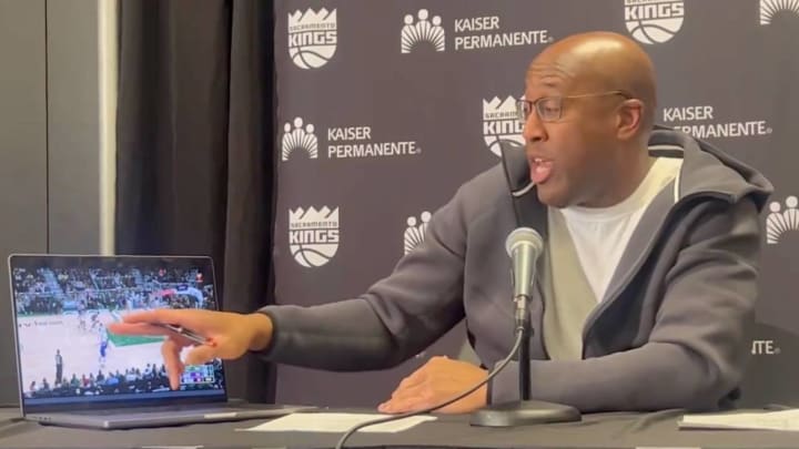 Kings’ Mike Brown Brought Laptop to Postgame Press Conference to Call Out Refs Over Ejection Kings’ Mike Brown Brought Laptop to Postgame Press Conference to Call Out Refs Over Ejection