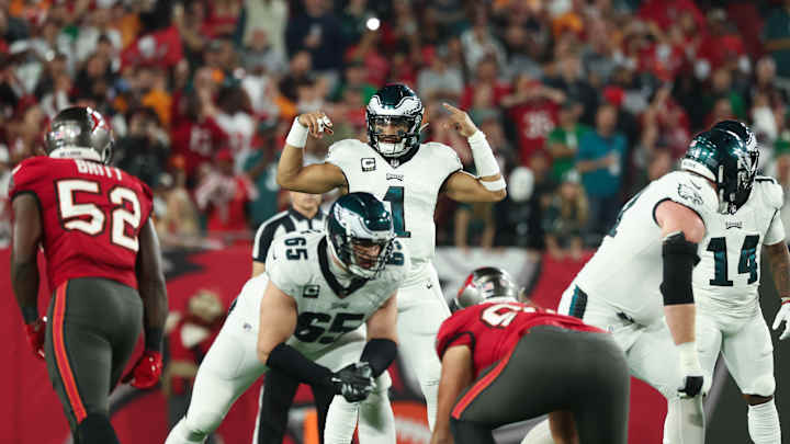 Eagles Start 'Stunningly Bad' vs. Buccaneers, But Bounce Back Headed into Halftime