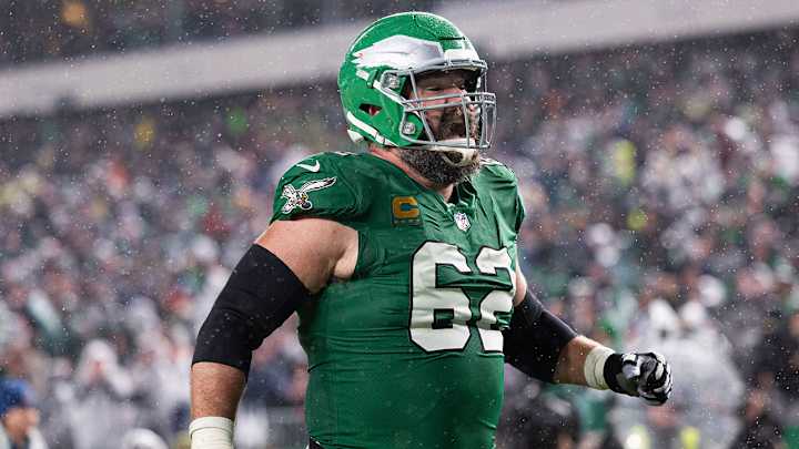 Eagles’ Jason Kelce Yelled Three-Word NSFW Quip on Every ‘Tush Push’ Play