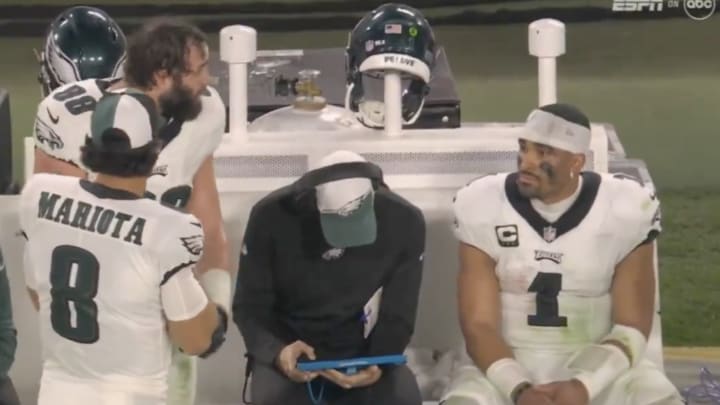 Eagles’ Dallas Goedert Explained What Happened During Viral Sideline Moment With Jalen Hurts