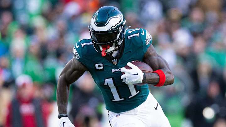 Colts Among Favorites to Land Eagles' WR A.J. Brown Colts Among Favorites to Land Eagles' WR A.J. Brown