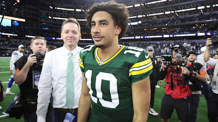Jordan Love Details ‘Unsuccessful’ Attempt to Free Packers Fan’s Car From Snowbank Jordan Love Details ‘Unsuccessful’ Attempt to Free Packers Fan’s Car From Snowbank
