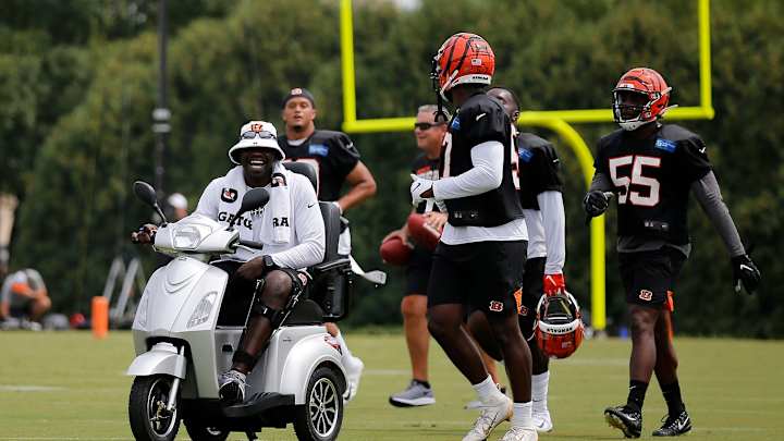 Former Bengals Coach Tem Lukabu to Interview for Patriots Defensive Coordinator Job