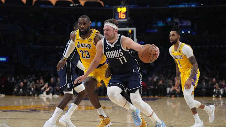 LeBron James' Lakers Spoil Luka Doncic's Return to Mavs Lineup in Blowout Fashion LeBron James' Lakers Spoil Luka Doncic's Return to Mavs Lineup in Blowout Fashion