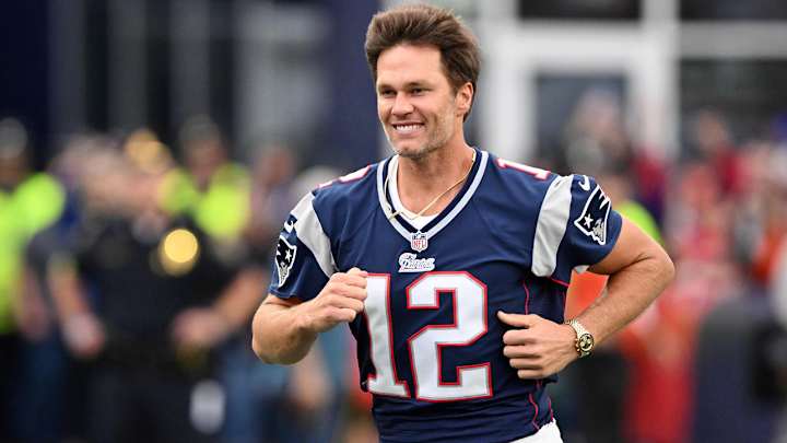 Old Tom Brady Quote Affirms Jerod Mayo Was Always Bill Belichick’s Favorite on Patriots Old Tom Brady Quote Affirms Jerod Mayo Was Always Bill Belichick’s Favorite on Patriots