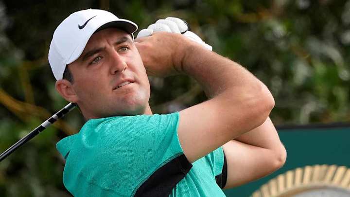 Scottie Scheffler, a Fast Learner On the Old Course, Still Has a Chance