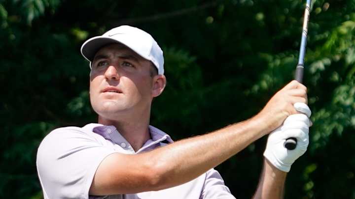 World No. 1 Scheffler Leads Charles Schwab Challenge at Colonial by Two