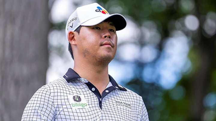 Si Woo Kim, J.J. Spaun Lead Early in Playoff Opener, Rickie Fowler Looks for Big Move