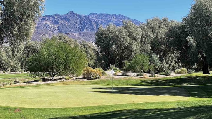 Golf in Death Valley Will Have You Marveling at Nature While Guessing at Yardages Golf in Death Valley Will Have You Marveling at Nature While Guessing at Yardages