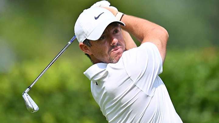 Rory McIlroy Shakes Off Quadruple Bogey, Maintains Lead at Dubai Invitational Rory McIlroy Shakes Off Quadruple Bogey, Maintains Lead at Dubai Invitational
