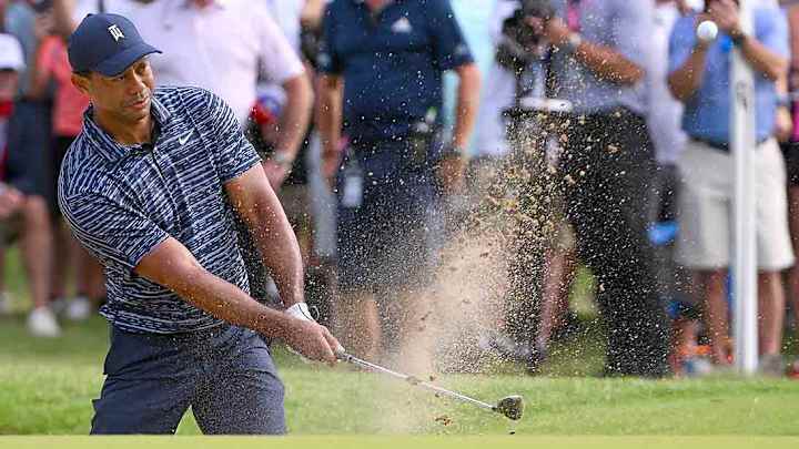 Tiger Woods Hobbles to 74 in Opening Round at PGA Championship