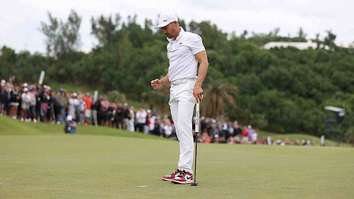 Camilo Villegas Lands an Emotional Win: 'I've Got My Little One Up There Watching'