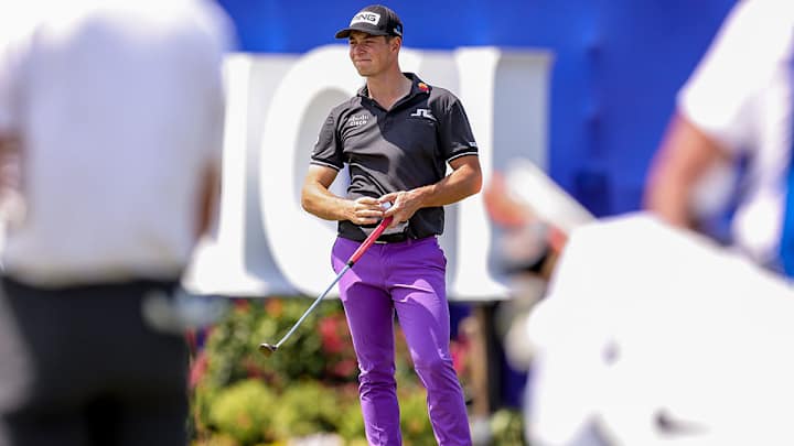 Viktor Hovland, With a Borrowed Driver, Repeats as Mayakoba Champion