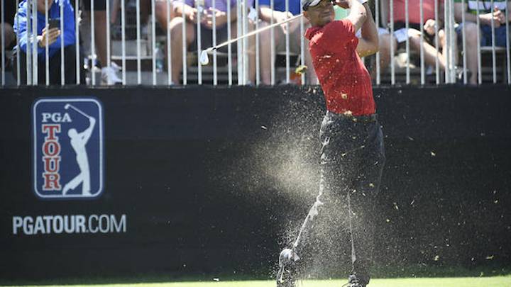 Tiger Woods stirs emotions in final Masters tuneup