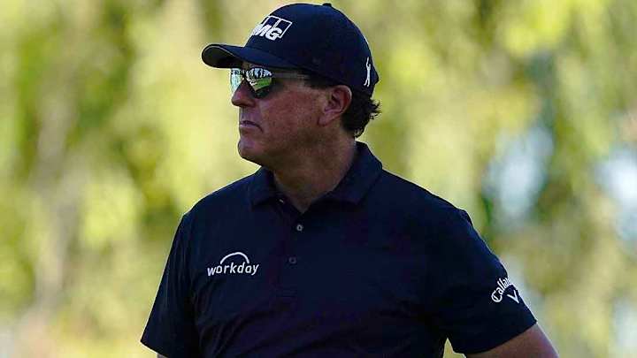 Callaway to 'Pause' Longtime Relationship With Phil Mickelson