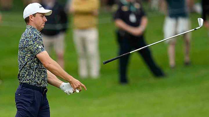 Jordan Spieth and His Hurt Wrist Are Heading to the Weekend at the PGA