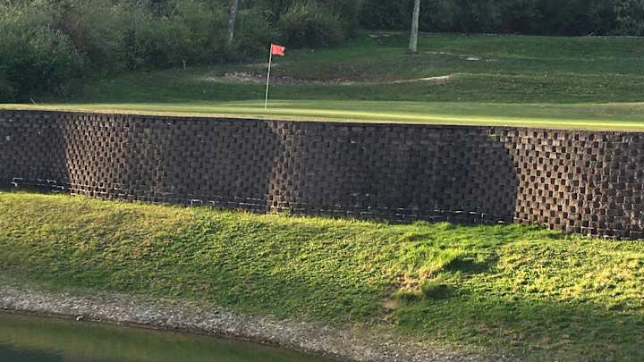 Whistling past the golf graveyards as golf courses across America close for good