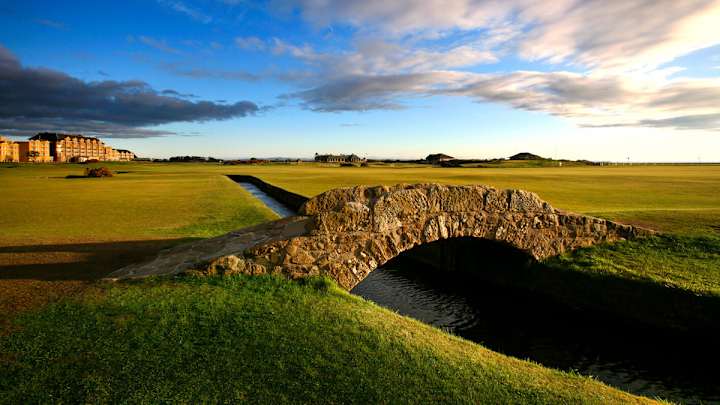 Golf Course Review: St. Andrews The Old Course | 9.9 Score