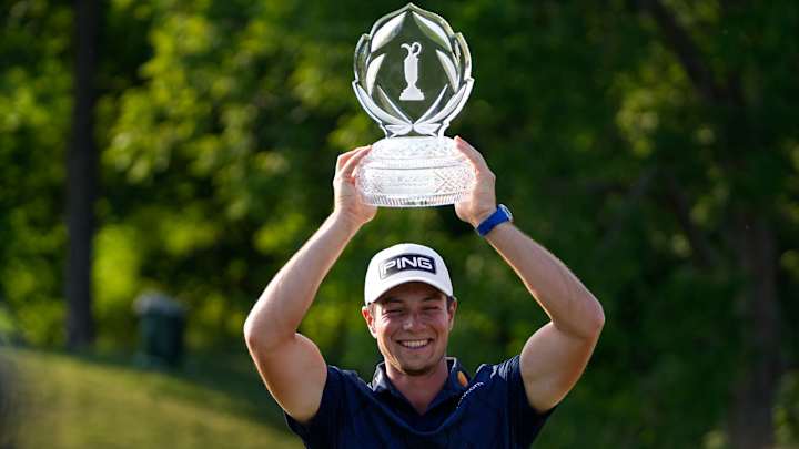 Viktor Hovland Caddies for College Teammate at U.S. Open Qualifier