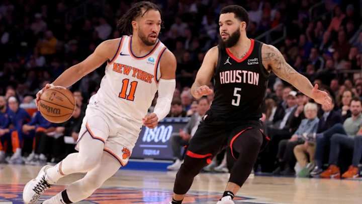 Knicks Ground Rockets in Brunson's 30-Point Return