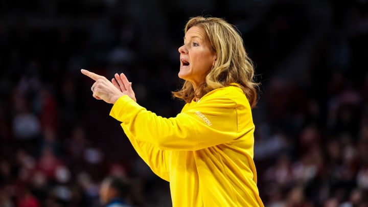 Missouri Women's Basketball Swamped by Florida