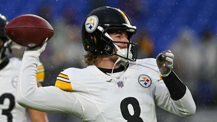 Mike Tomlin Hints Kenny Pickett Will Face Competition for Steelers’ Starting QB Job