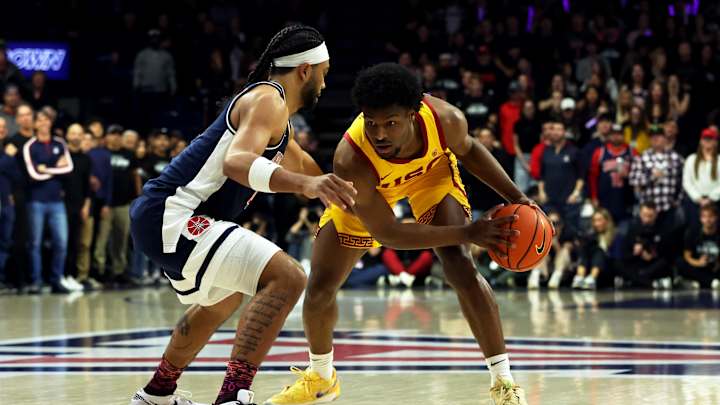 USC Basketball: Arizona Crowd Heartily Boos Bronny James During Trojans Loss