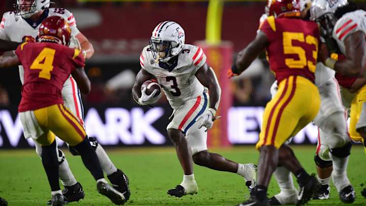 Former Arizona RB Coleman Posts Video of Montlake Entrance