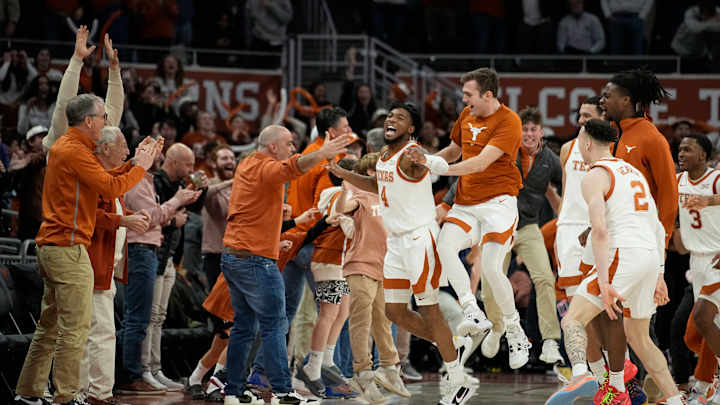 Tyrese Hunter Hits Layup as Time Expires, Longhorns Beat No. 9 Baylor Tyrese Hunter Hits Layup as Time Expires, Longhorns Beat No. 9 Baylor