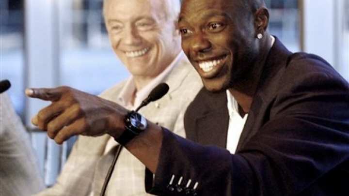 Jerry Jones Should Sell 'Poorly-Run' Cowboys, Says Terrell Owens