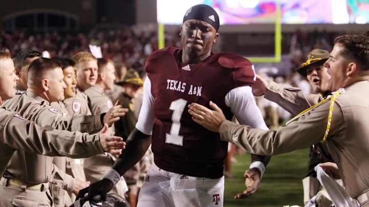 Aggies Alum Jerrod Johnson Staying With Houston Texans