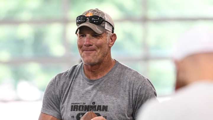 Brett Favre Posts Classy Message to Packers’ Jordan Love After Playoff Loss to 49ers
