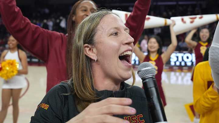 USC Women's Basketball: Lindsay Gottlieb Theorizes Why Galen Center Attendance Is On Rise