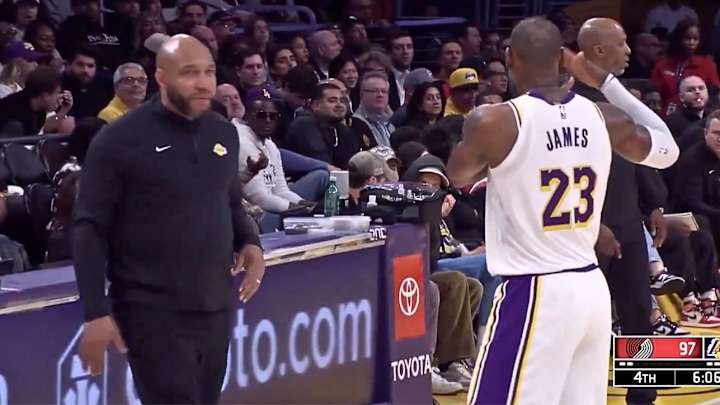 Lakers’ LeBron James Went Coach Mode on a Baffled Darvin Ham, and NBA Fans Went Wild
