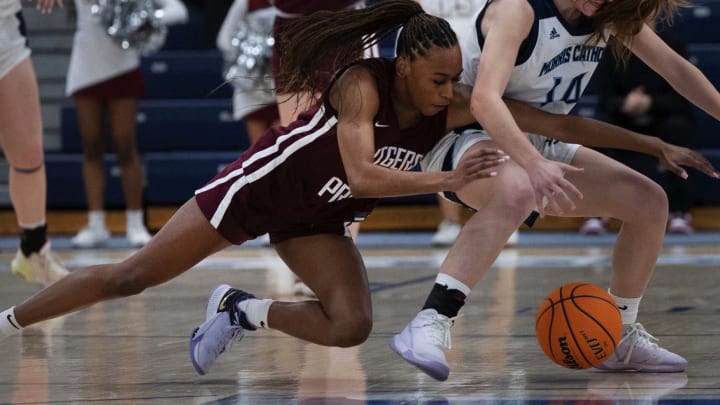 5-Star Recruit Mikayla Blakes Commits to Vanderbilt Over Indiana, Others