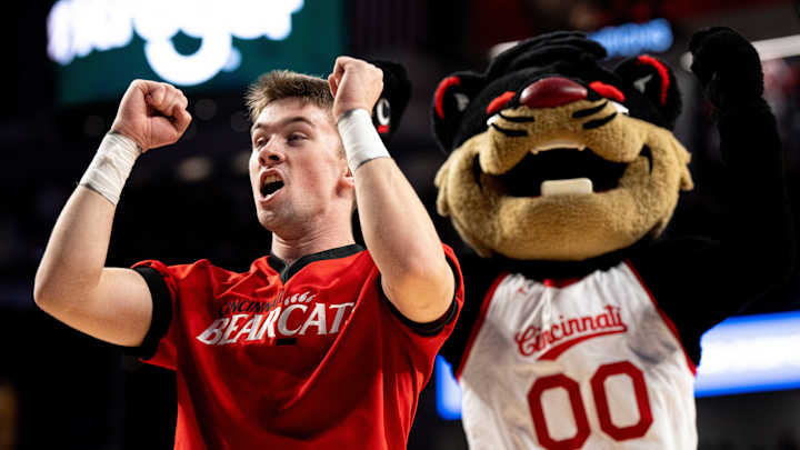 Cincinnati at Kansas Basketball  Predictions: Bouncing Back Again
